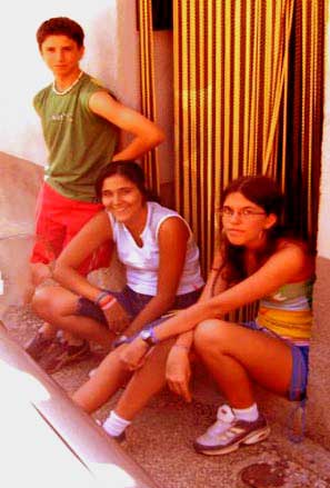 20060228225412-angel-marta-celia-web.jpg